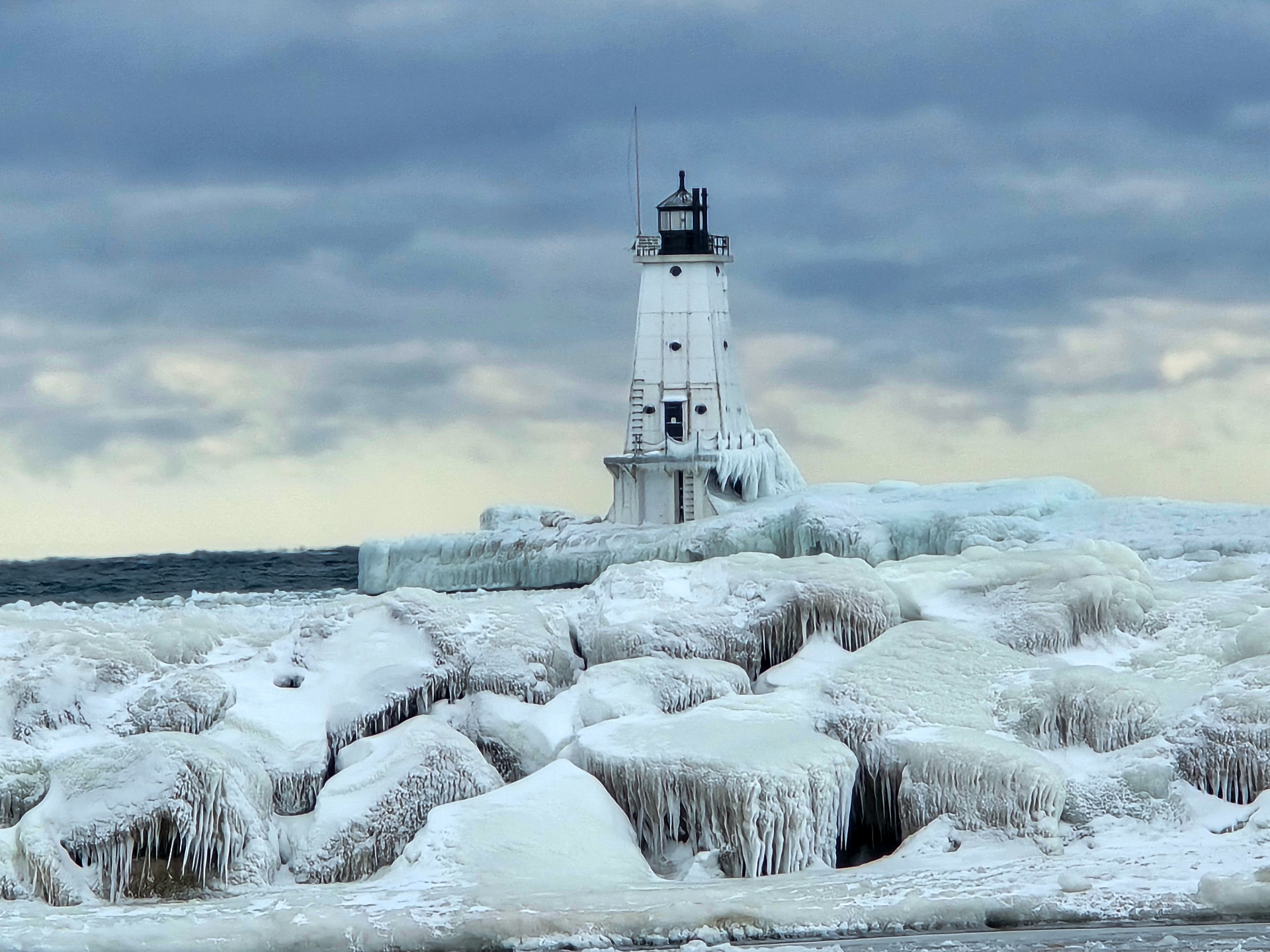 Ludington North Breakwater Light coated in ice